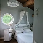 Bed & Breakfast L'usignolo 3*
