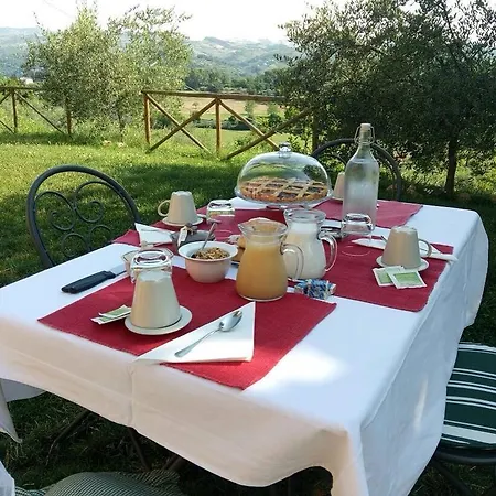 Alojamento de Acomodação e Pequeno-almoço L'usignolo 3*