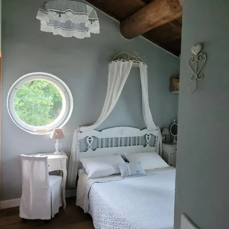 Alojamento de Acomodação e Pequeno-almoço L'usignolo 3*