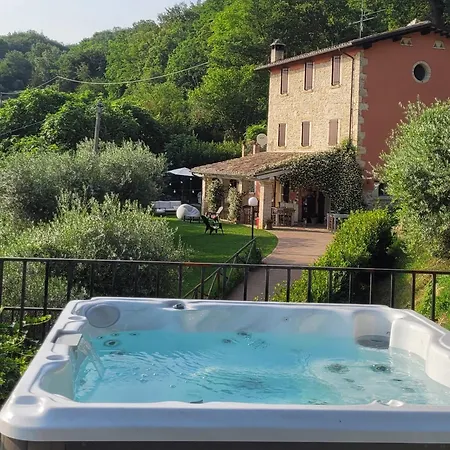 L'usignolo أسكولي بيتشينو