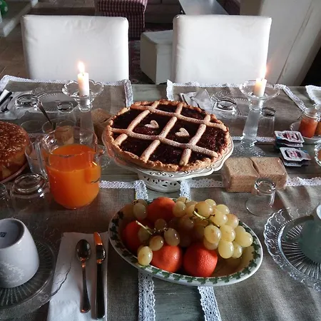 Alojamento de Acomodação e Pequeno-almoço L'usignolo 3*