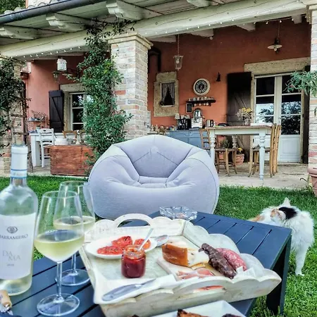 L'usignolo Alojamento de Acomodação e Pequeno-almoço 3*